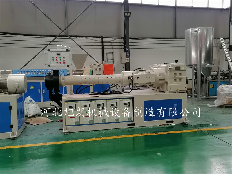 橡胶挤出机用途